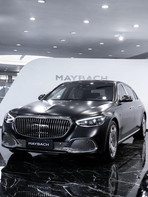 重庆180岚图汽车的售后服务让用户无忧出行，迈巴赫未来的豪华车趋势